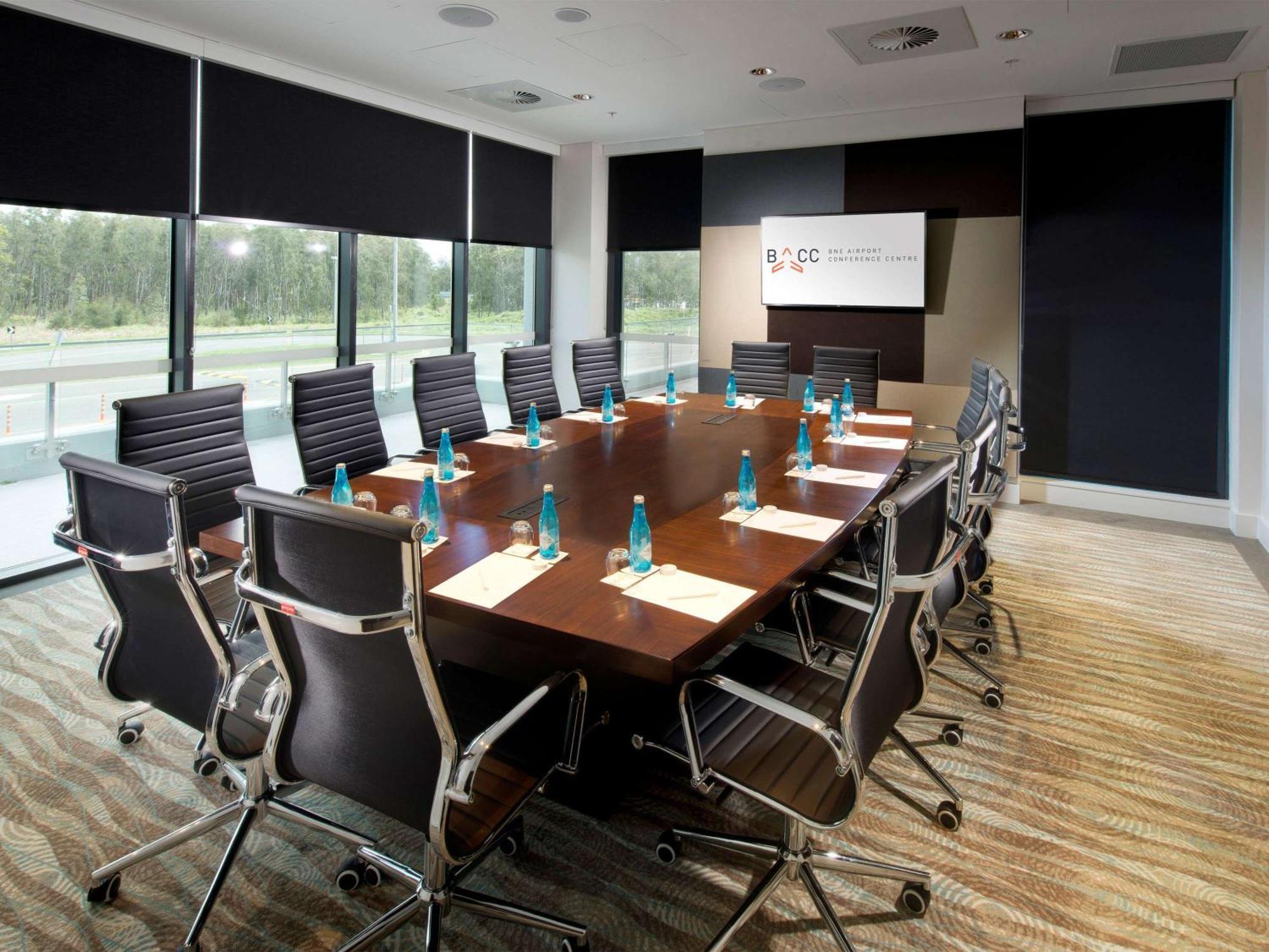 Pullman Brisbane Airport Hotell Exteriör bild Meeting room at the National Motorcycle Museum