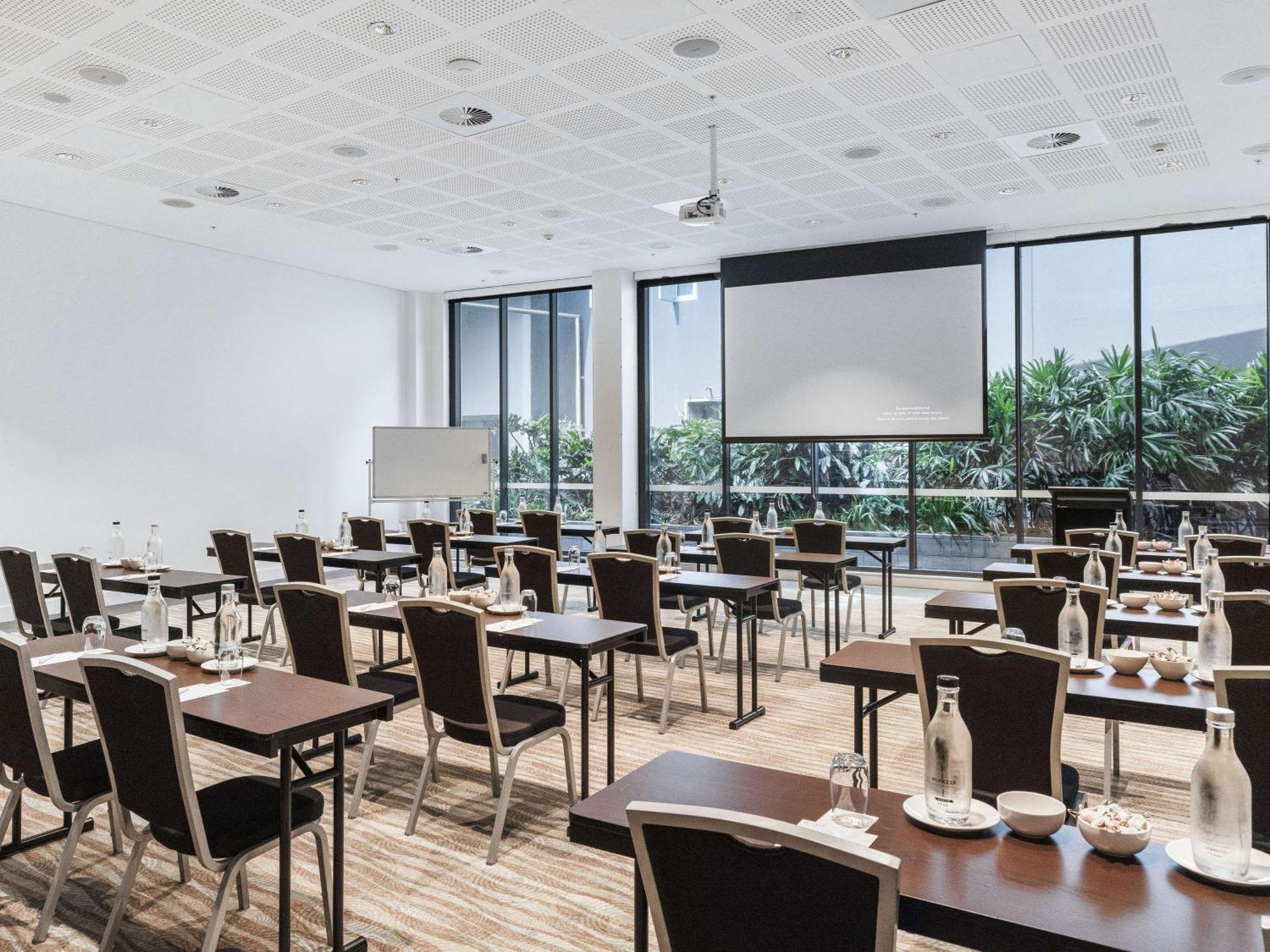 Pullman Brisbane Airport Hotell Exteriör bild Meeting room