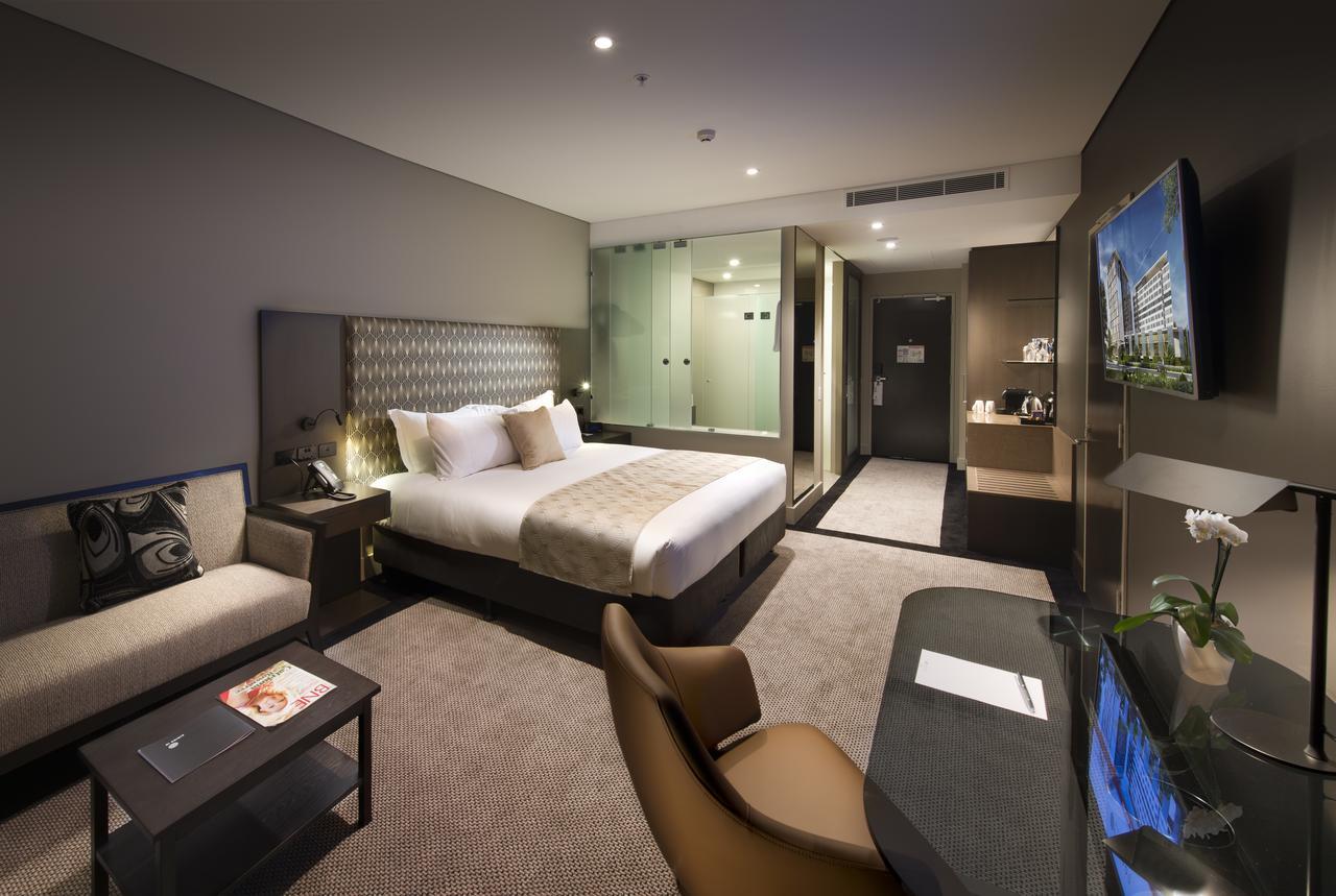 Pullman Brisbane Airport Hotell Exteriör bild Deluxe Room