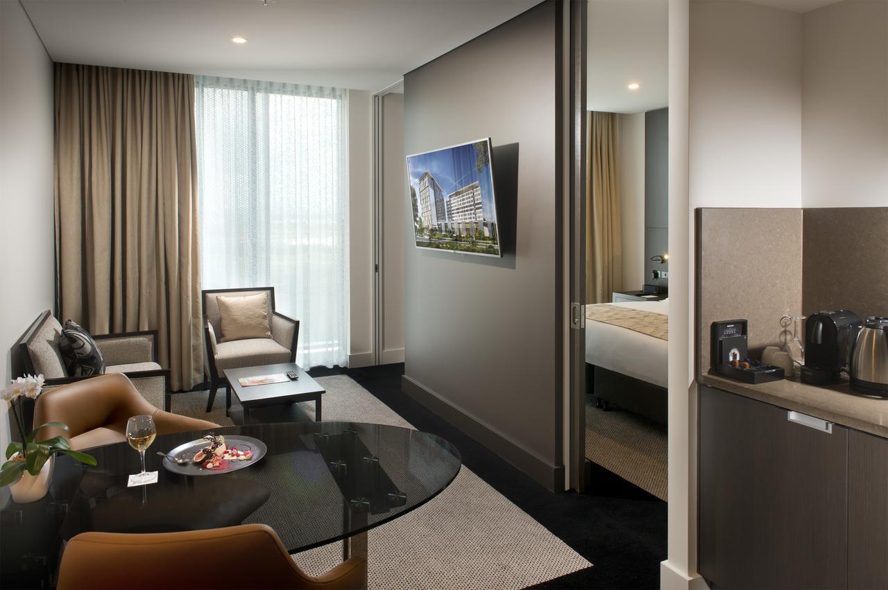 Pullman Brisbane Airport Hotell Exteriör bild A typical apartment