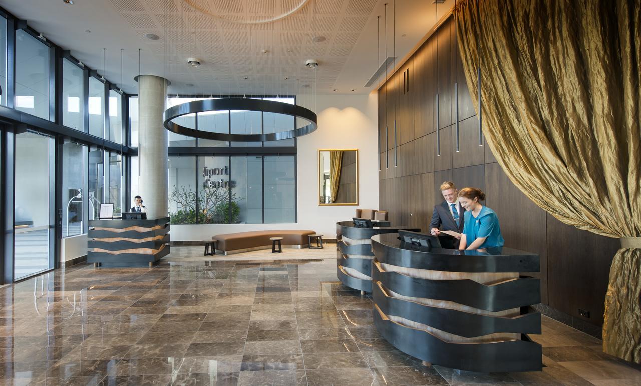 Pullman Brisbane Airport Hotell Exteriör bild Lobby